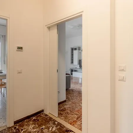 Appartement Guesthost - Fiera Di Huge X7! *