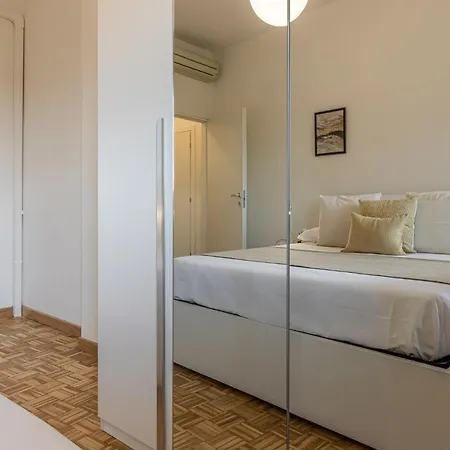 Guesthost - Fiera Di Huge X7! Ferrara