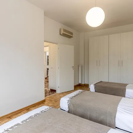 Guesthost - Fiera Di Huge X7! Ferrara