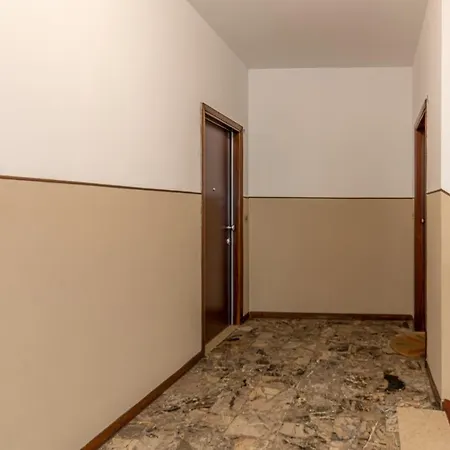 Guesthost - Fiera Di Huge X7! Ferrara